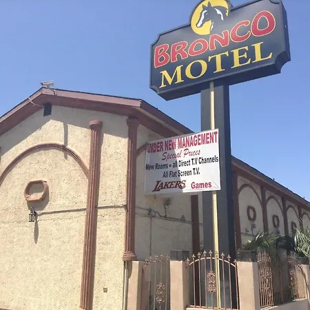 Bronco Motel